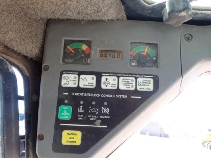 2006-bobcat-s150-image-11