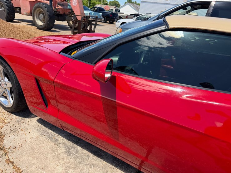 #47804-•-2005-chevrolet-corvette-convertible-vin:-1g1yy34u655124268-image-27