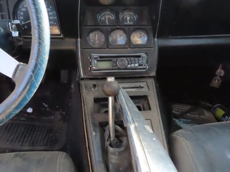 1979-chevrolet-corvette-image-19
