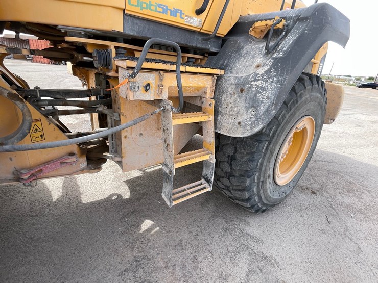 2014-volvo-l120h-image-24