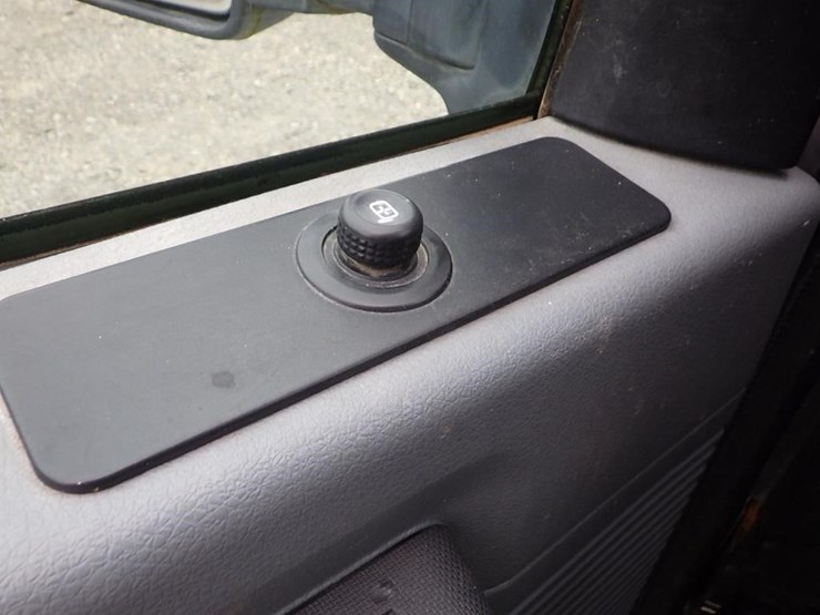 2011-ford-f350-image-35