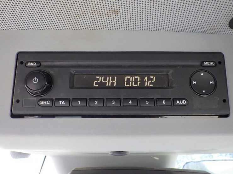 2023-john-deere-544-image-43