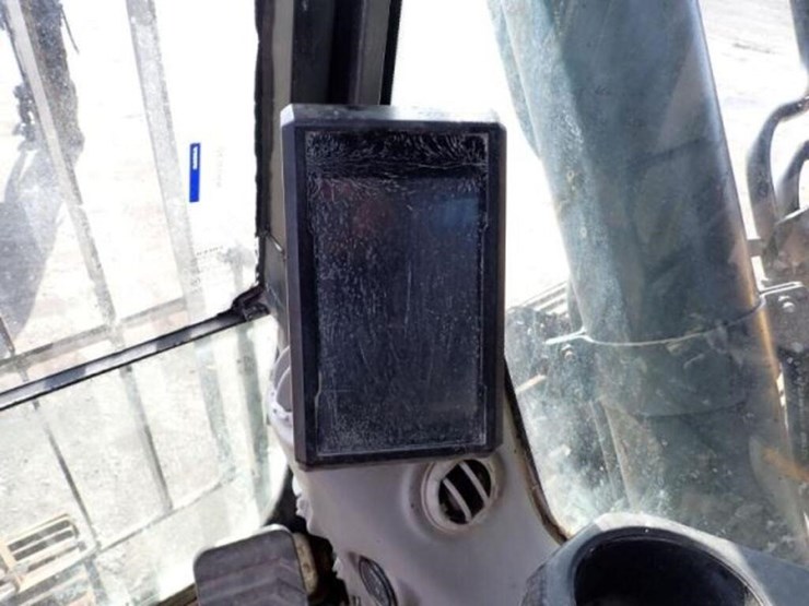 2015-volvo-ec250el-image-12