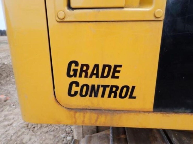 2018-caterpillar-d5k2-xl-image-52