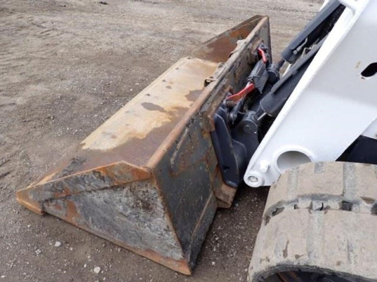 2021-bobcat-t870-image-23