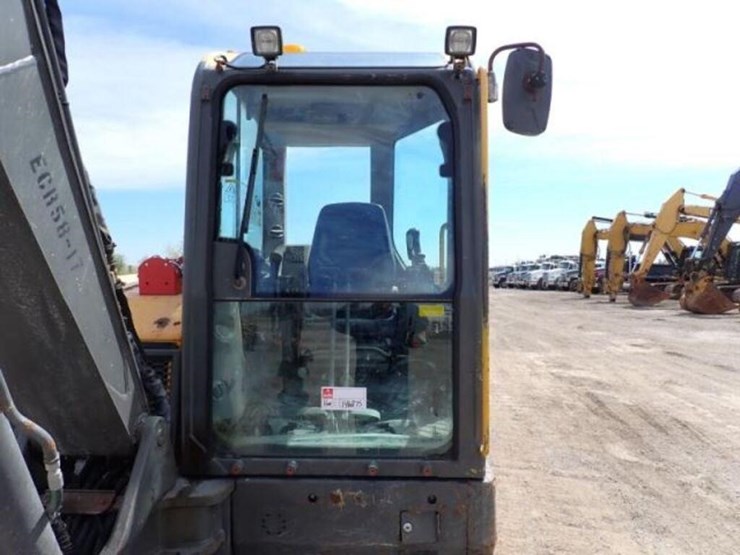 2015-volvo-ecr58d-image-21