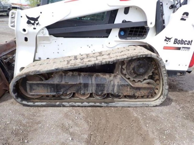 2021-bobcat-t770-image-30