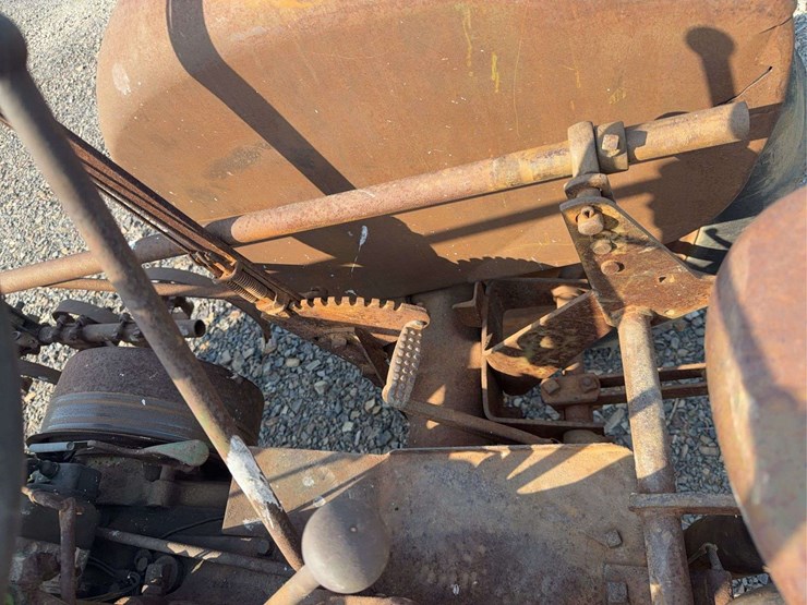 john-deere-h-image-44