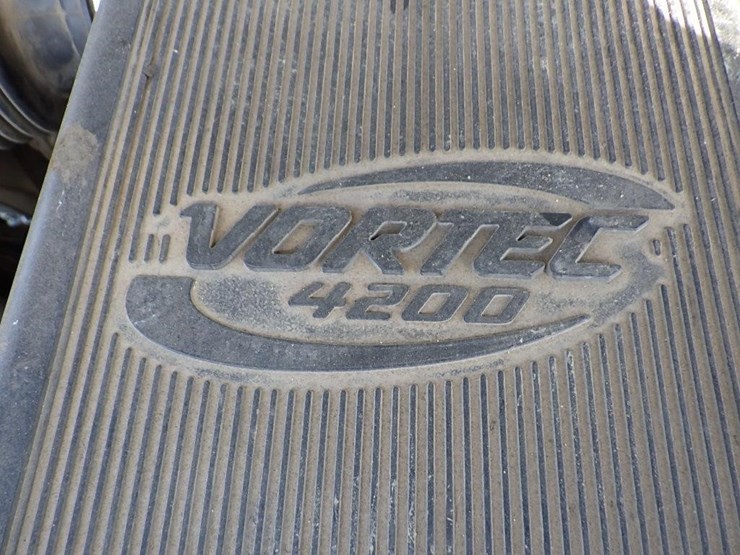 2003-chevrolet-blazer-image-12