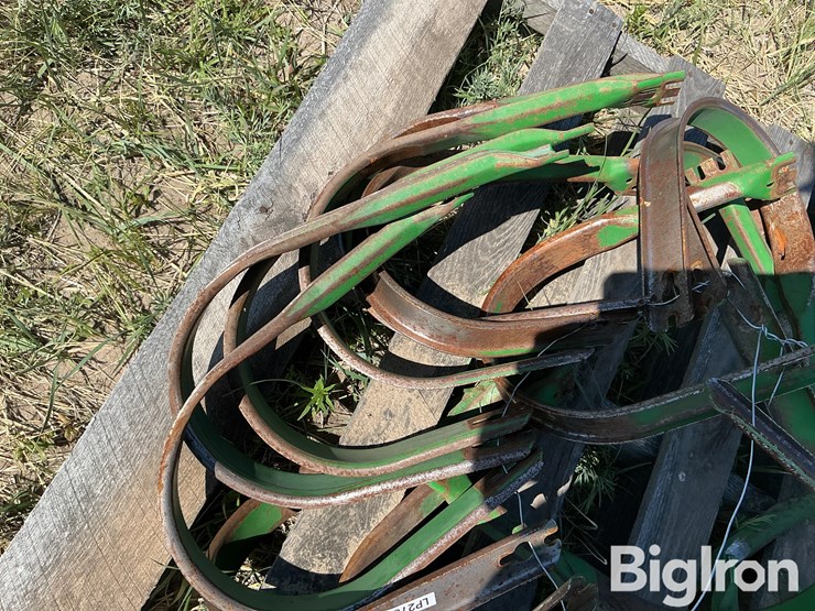 john-deere-568-image-12