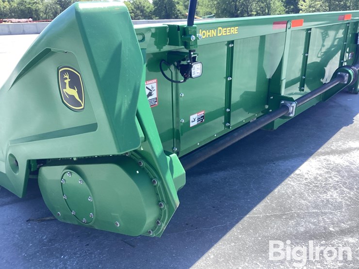 2022-john-deere-c16r-image-14