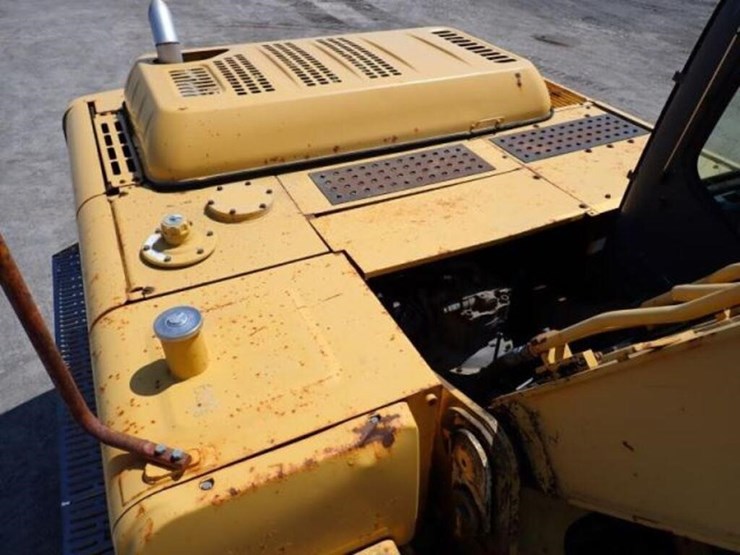 2004-deere-270c-lc-image-40