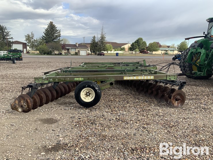 john-deere-331-image-4