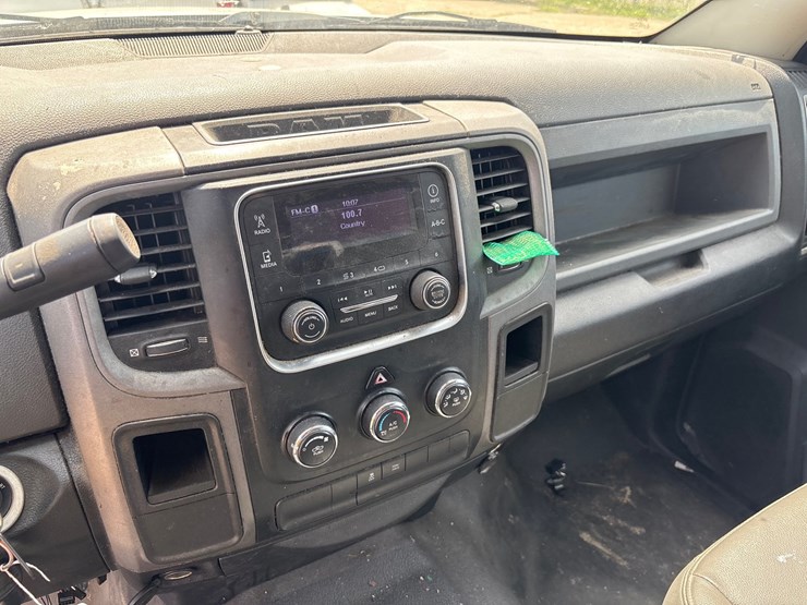 2015-dodge-ram-2500-image-9