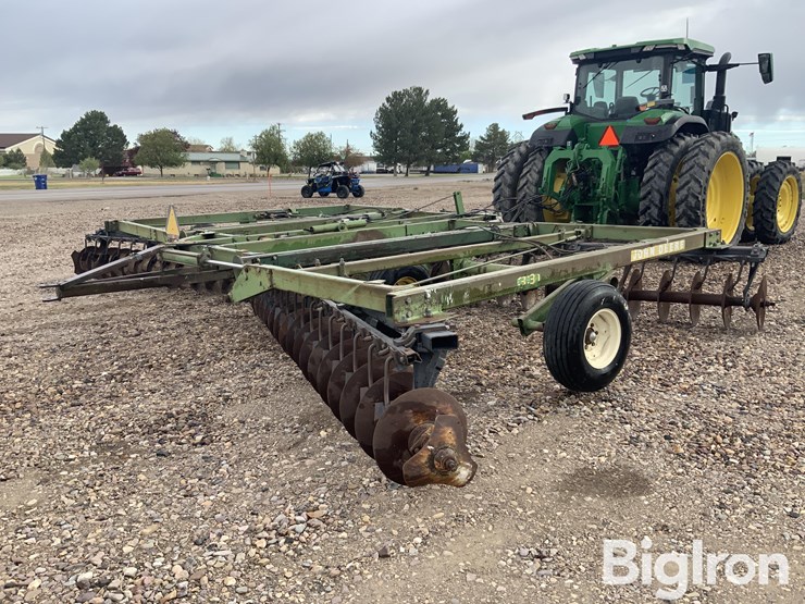 john-deere-331-image-5