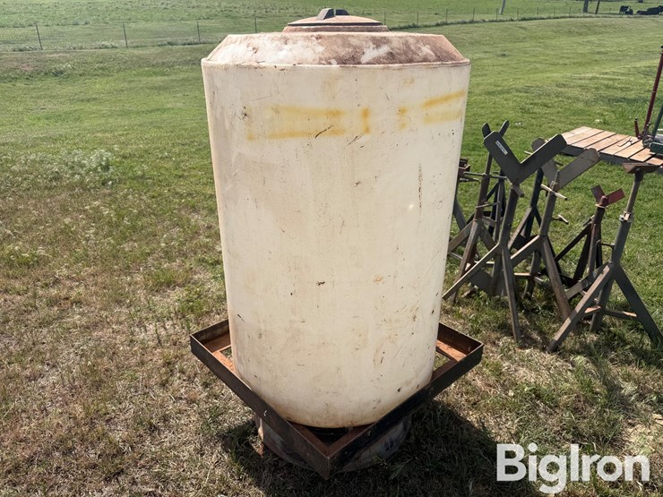 ace-roto-mold-100-gal-poly-tank-image-3