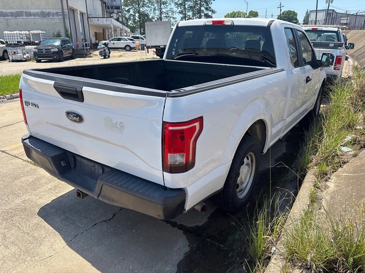 2016-ford-f150-image-4