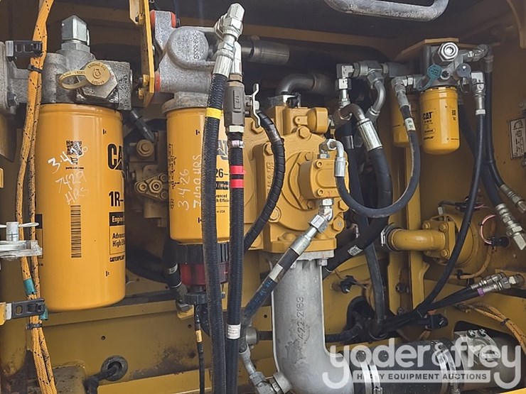 2017-caterpillar-336fl-image-40