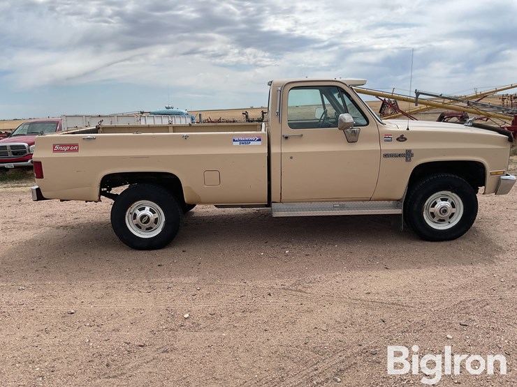 1985-chevrolet-c20-image-4