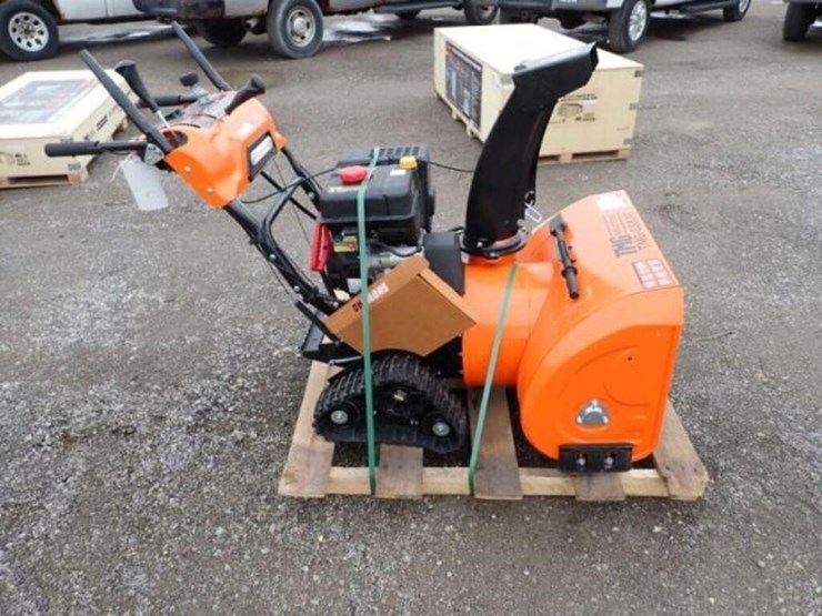 stanforge-gsb30-snowblower-image-4