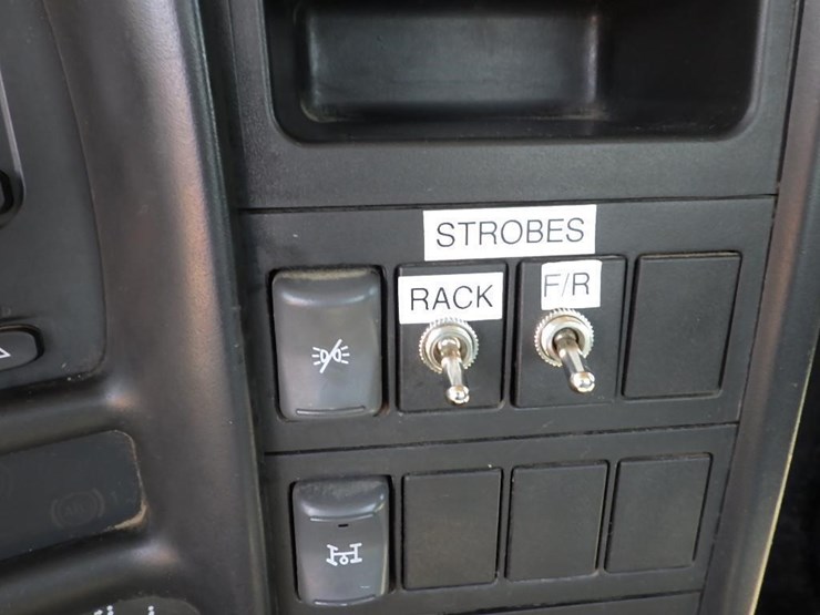 2003-chevrolet-kodiak-c4500-image-37