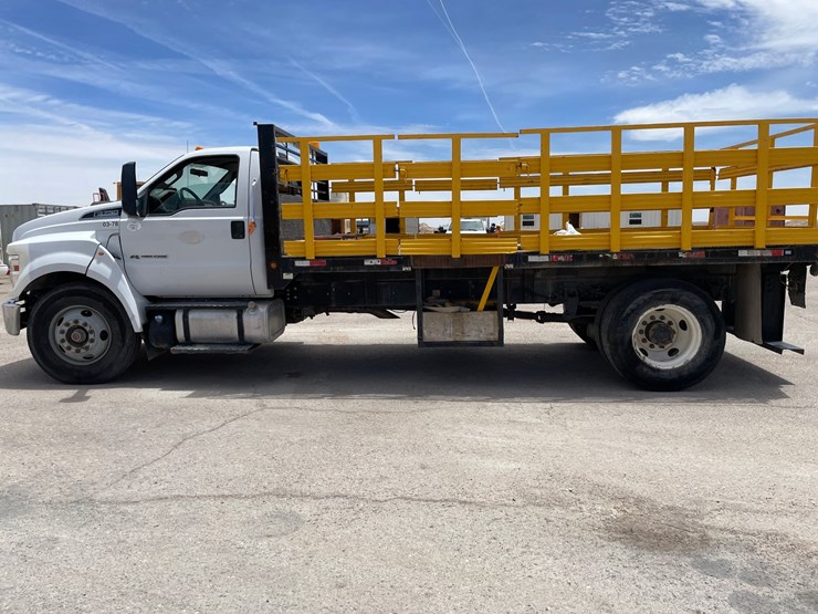 2019-ford-f750-image-8