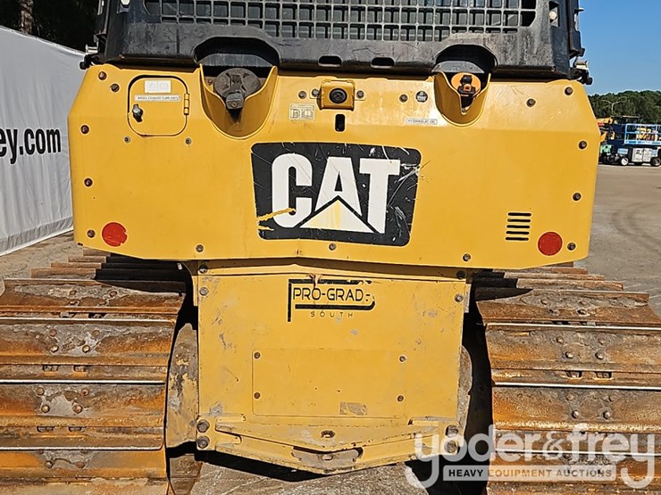 2016-caterpillar-d5k2-lgp-image-28