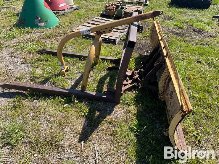 misc-farm-equipment-lot-image-4