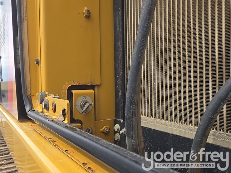 2017-caterpillar-336fl-image-37