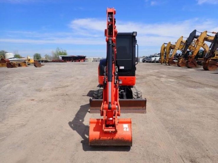 2022-kubota-kx033-4-image-2