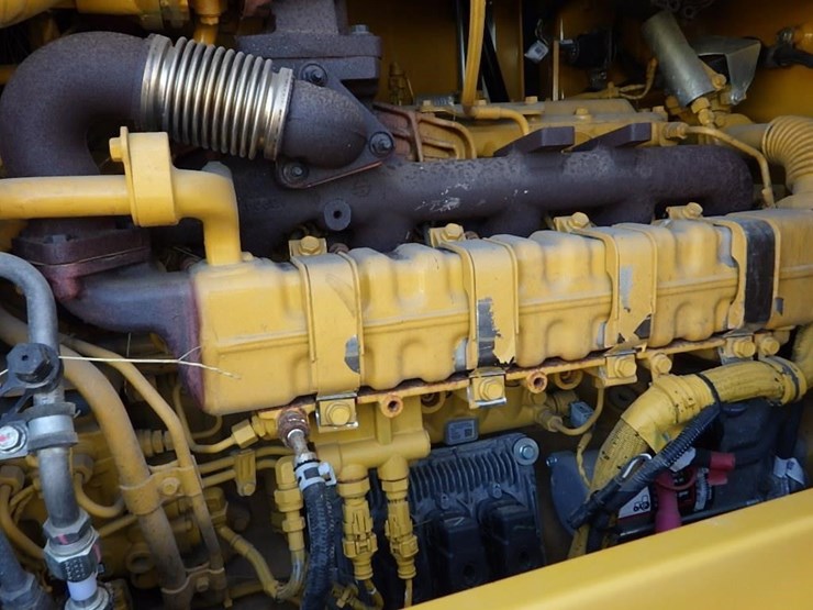 2023-john-deere-544-image-21