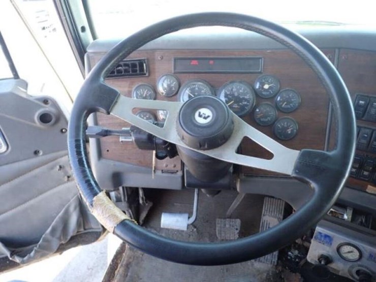 2000-western-star-5964ss-image-15