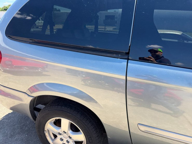 2007-dodge-grand-caravan-image-48