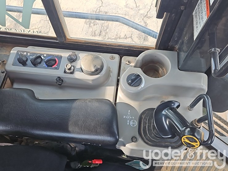 2020-komatsu-d39pxi-24-image-28