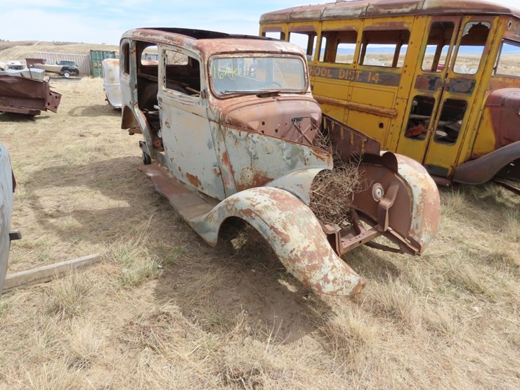 rare-1935-willy-4dr-sedan-project-image-1