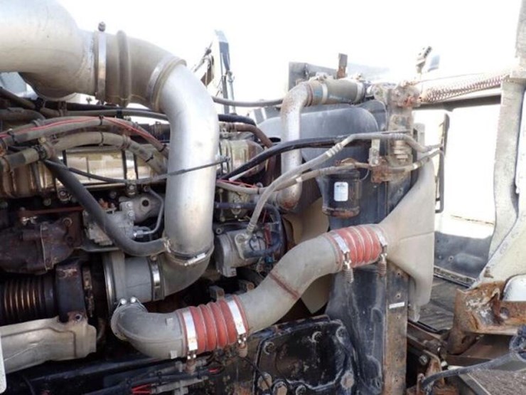 2013-western-star-4900sb-image-33