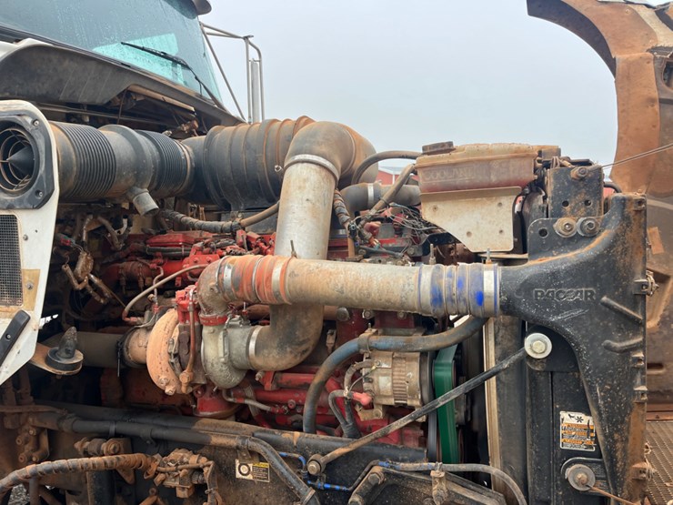 2012-kenworth-t800-image-10