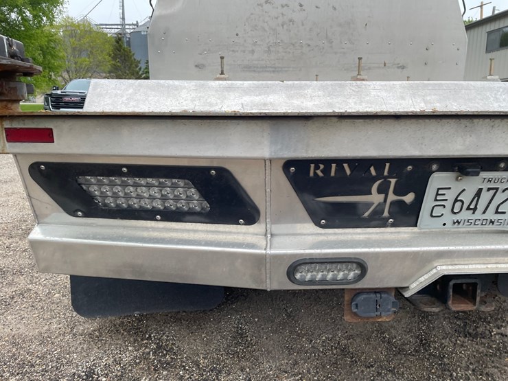 2019-dodge-ram-3500-image-32