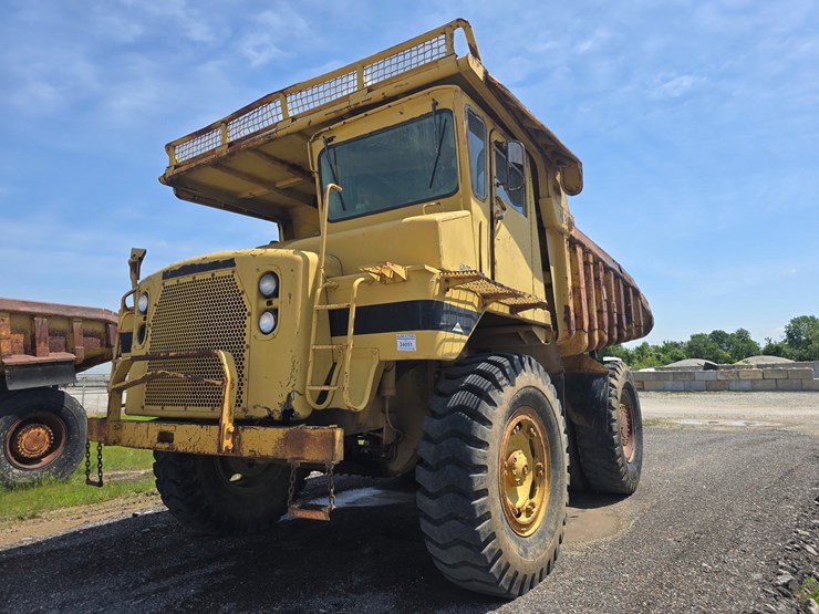 1972-caterpillar-769b-image-1