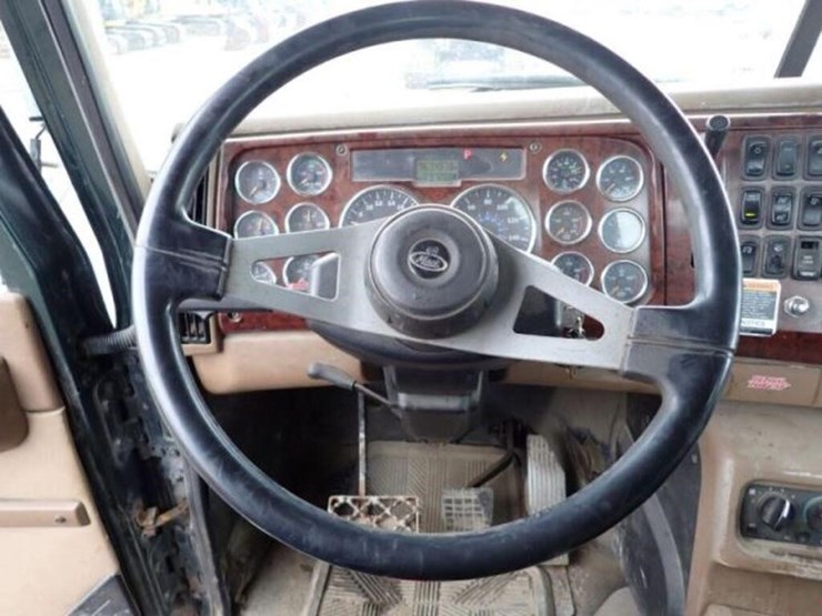 2004-mack-cv713-granite-t/a-rolloff-truck-1m2ag10c-image-15