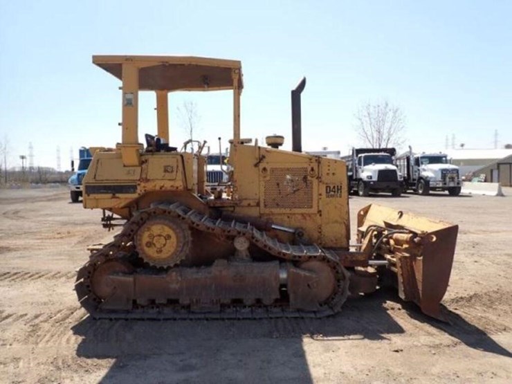 1990-caterpillar-d4h-image-4
