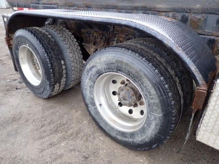 2004-mack-cv713-granite-t/a-rolloff-truck-1m2ag10c-image-64