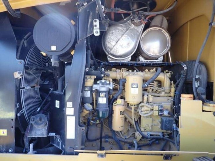 2023-caterpillar-926m-image-64