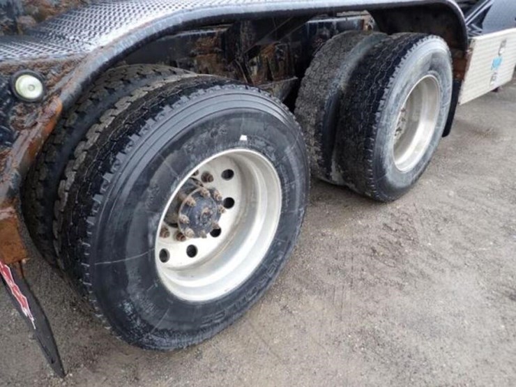2004-mack-cv713-granite-t/a-rolloff-truck-1m2ag10c-image-60