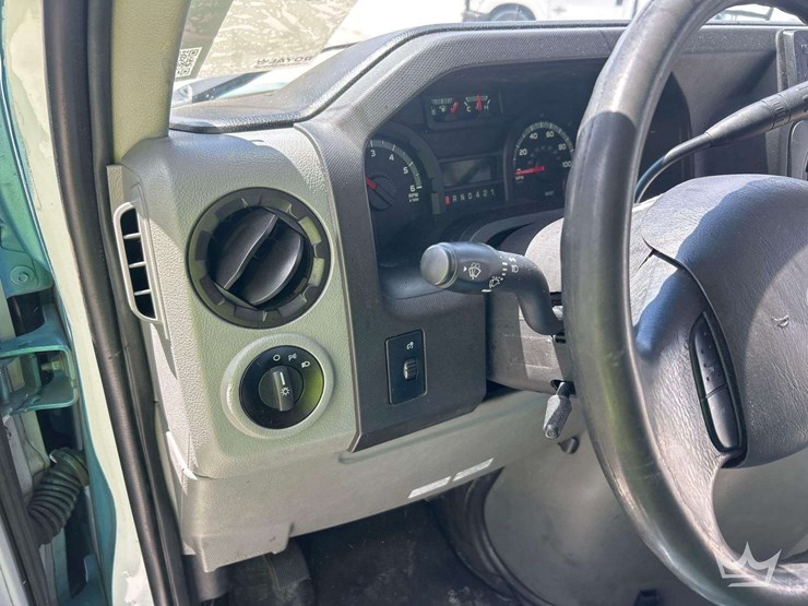 2018-ford-e450-image-13
