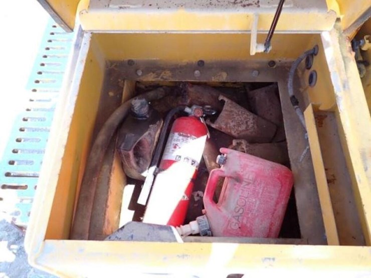 2004-deere-270c-lc-image-39