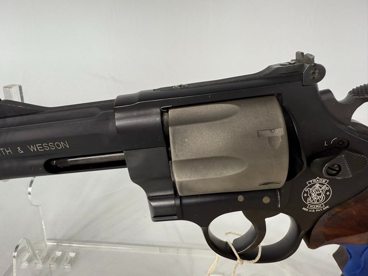 #58-•-smith-&-wesson-air-lite-329-pd-44mag-revolver-chk1587-image-6