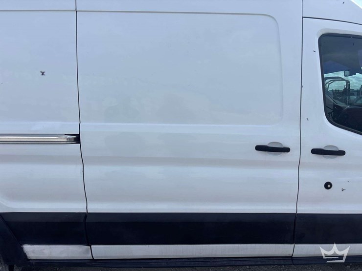 2016-ford-transit-image-11