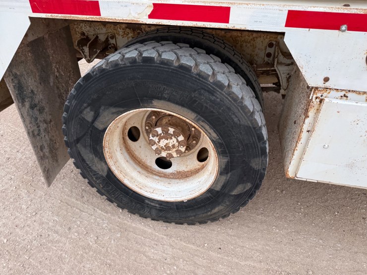 2015-international-durastar-4300-image-8