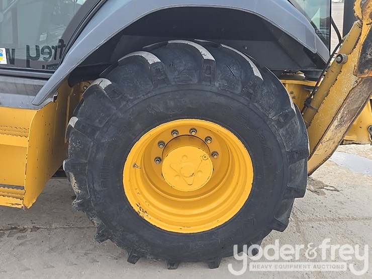 2020-deere-310sl-image-10